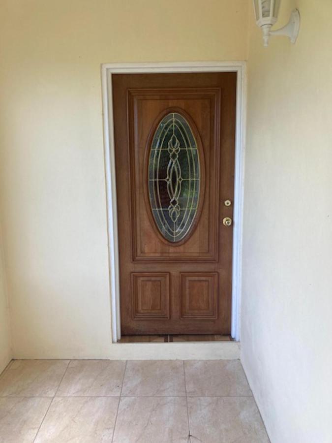 Stunning 2-Bed Apartment In Grand Roy Grenada Mount Nesbit Esterno foto